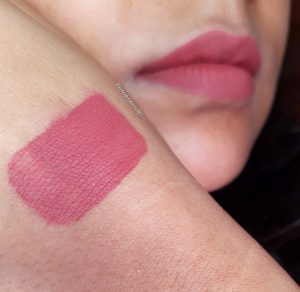 shade vintage pinkof lakme absolute melt matte lipstick