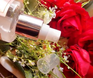 TNW 100% natural Distilled rose water Spray