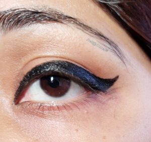 eyeliner look with nykaa wing in a blink