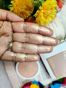 kay beauty champagne gold highlighter swatches