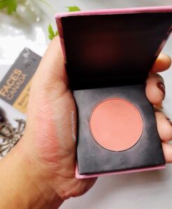 Faces Canada Berry Blush 01