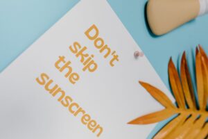 5 best sunscreen under 500 rupees with no white cast