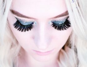 How to Wear False Eyelashes for a Special Occasion?
